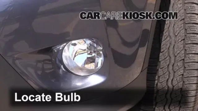 2013 Toyota RAV4 Limited 2.5L 4 Cyl. Éclairage Feu antibrouillard (remplacer l'ampoule)